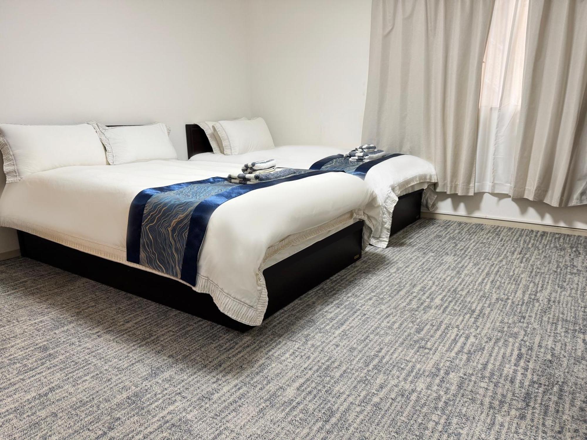 Rosenheim Tokyo Shinjuku Hotell Exteriör bild